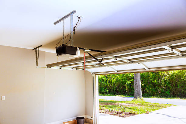 Top rated local Garage Door Roller Replacement specialists in Independence, MO